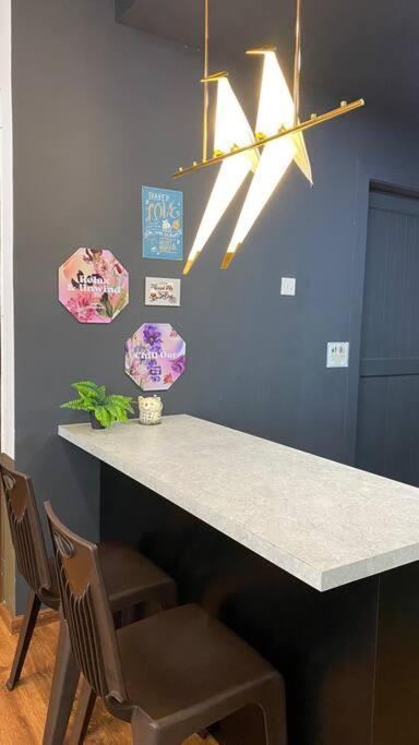 8Pax Cozy Home Stay Jazz Suites 1 Vivacity Kuching Sarawak 3Br المظهر الخارجي الصورة